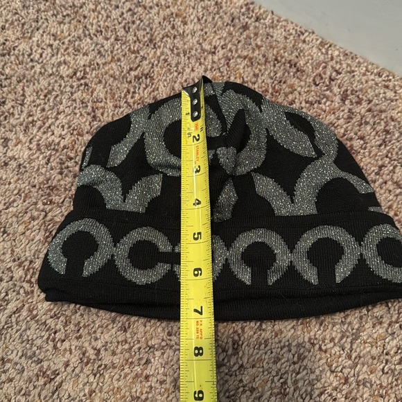 COACH Merino Wool Logo Scarf and Hat Set - NWOT - Picture 2 of 8
